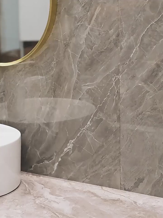 D-Shape Beauty Organizer